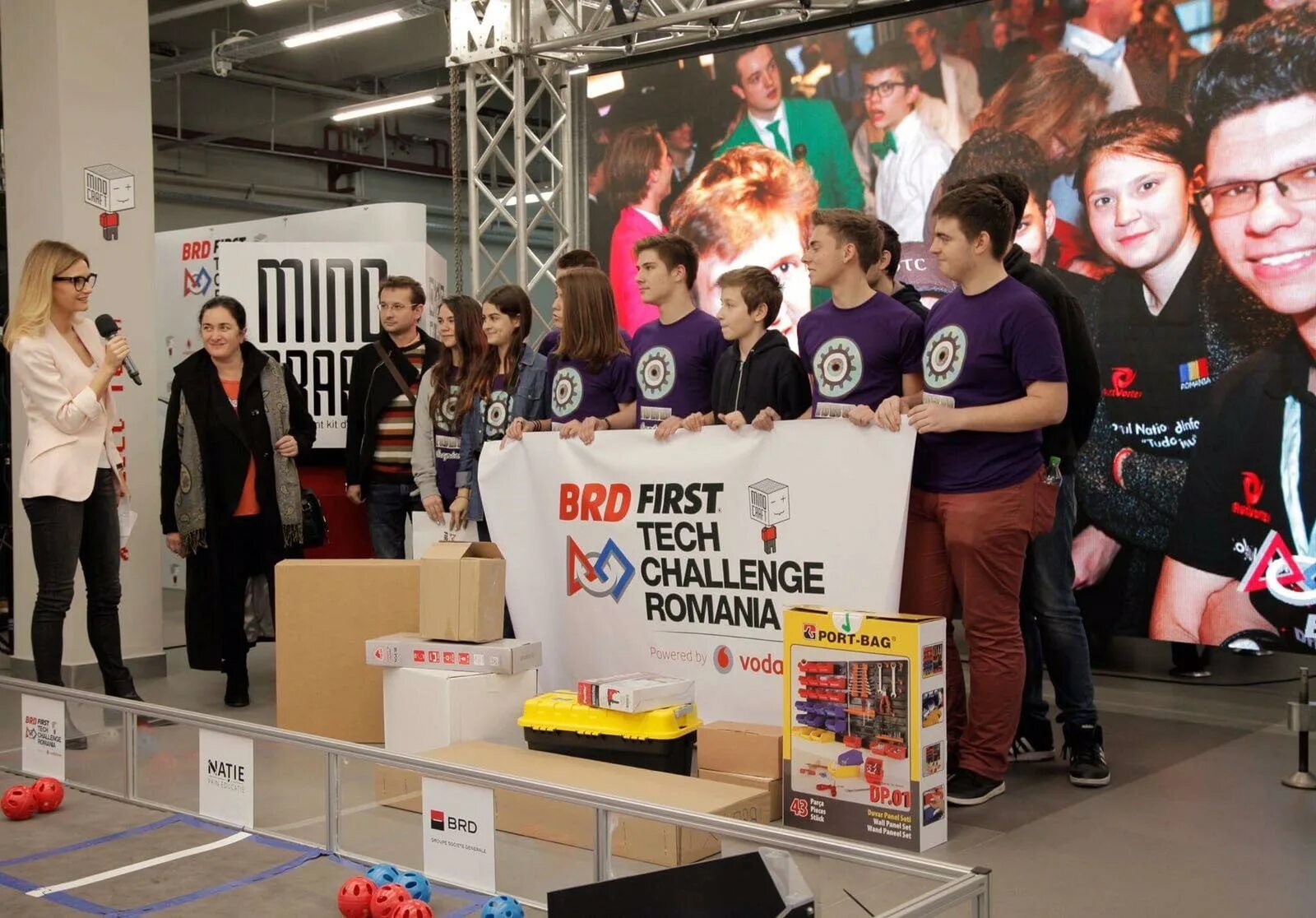 First tech. First Tech Challenge. First Tech Challenge Russia. Соревнования first Tech Challenge логотип. Питзона first Tech Challenge.