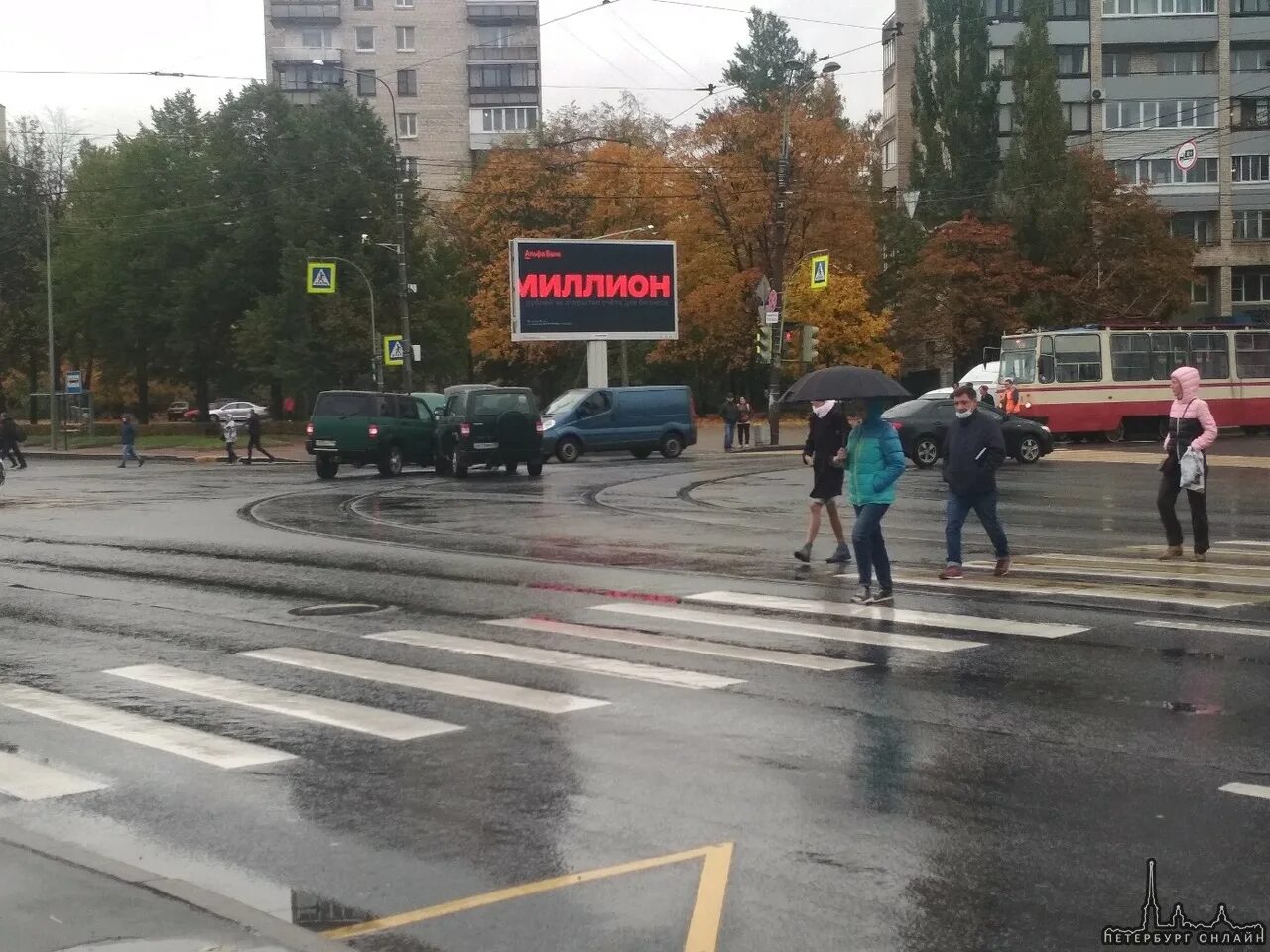 Чп на пискаревском проспекте. Трамвай на Пискаревском проспекте. Пересечение Пискаревского и Полюстровского. Авария на Пискаревском проспекте. Трамвайные пути Пискаревского проспекта.