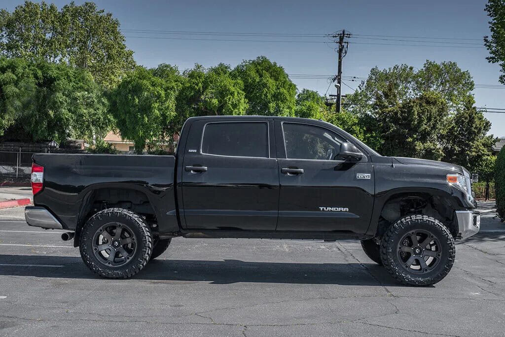 Тойота тундра 20. Тундра 20. Тойота тундра на 35 колесах. R20 9jj tundra. Тойота тундра 20.