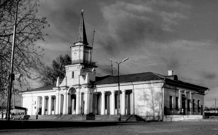 Кинотеатр континент магнитогорск. Кинотеатр север североуральск. Петропавловский – североуральск. Кинотеатр североуральск. Мон синема тамбов зал.