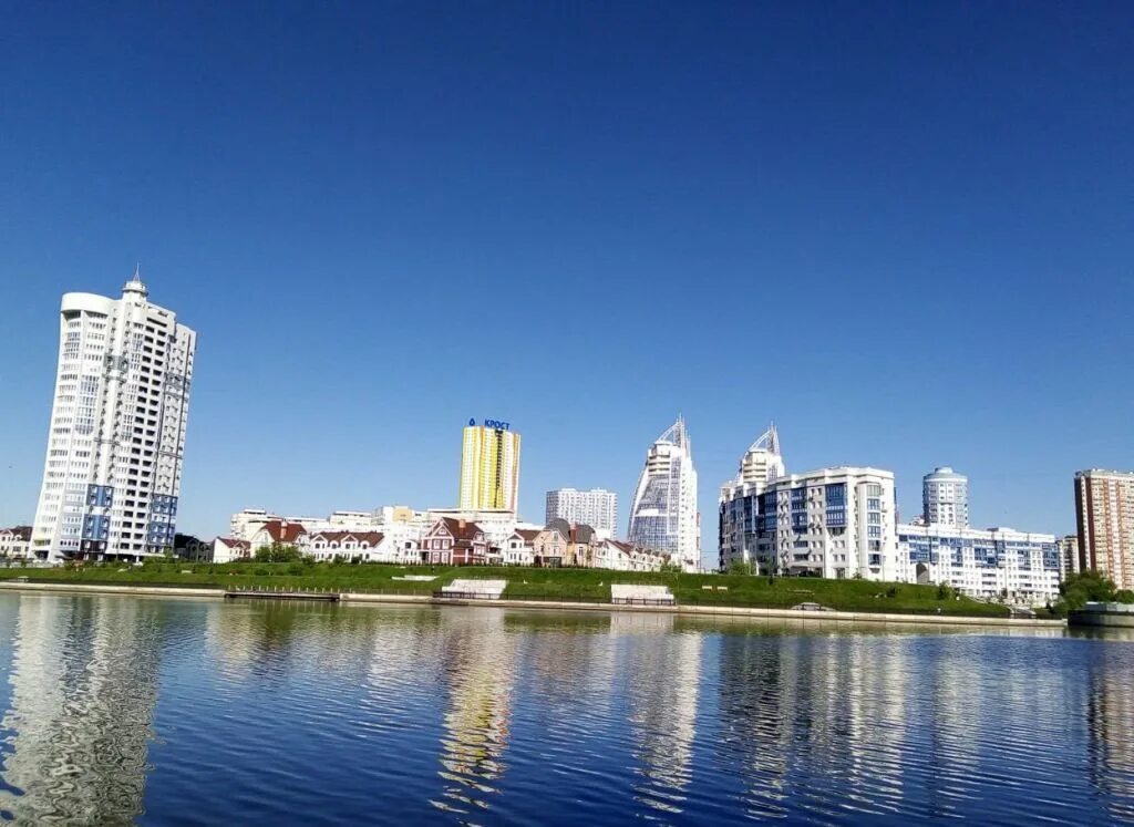 Изумрудные холмы, красногорск, бульвар космонавтов. Красногорский бульвар 28 красногорск. Красногорский бульвар 50. Павшинская пойма красногорский бульвар. Красногорск квартиры.