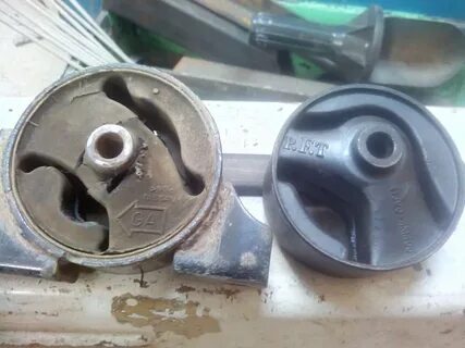 Альмера подушки двигателя