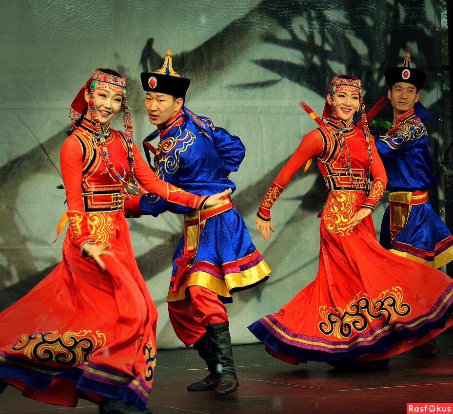 Биелгээ танец монгольский. Народные танцы. Танцы монголии. Танцы монголии. Бурятский национальный танец.