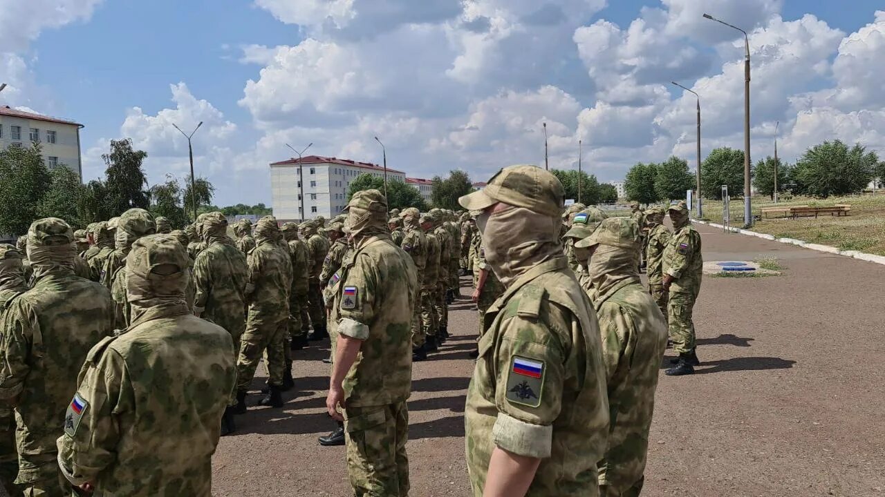 Сколько добровольцев сегодня. Добровольцы из Башкирии. Самарский батальон добровольцев. Добровольцы в армию. Батальон добровольцев из Башкирии.