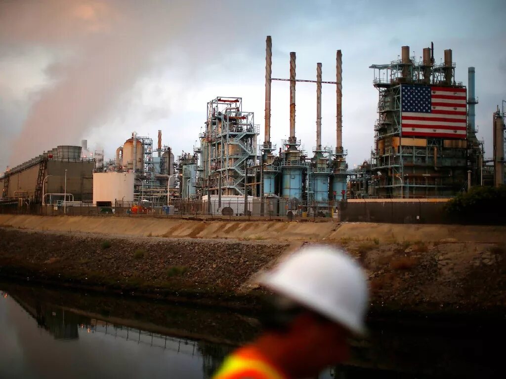 Нефть минэнерго сша. Нефтеперерабатывающий завод сша. сланцевая индустрия сша. нефтеперерабатывающая промышленность сша. заводы сша.