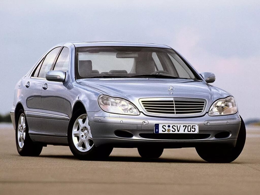 Mercedes-Benz w220. Mercedes Benz s class 220. Mercedes s class w220. Mercedes s500 w220.