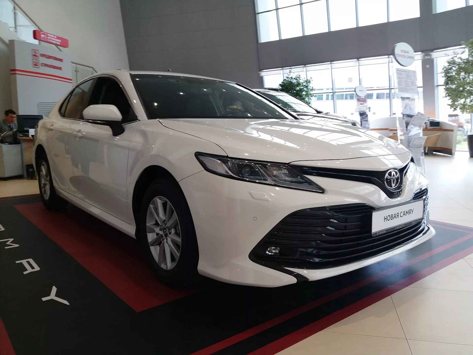 Дром новый тойота. Тойота Камри 70 новый кузов. Toyota Camry 2018 2.4. Тайота Камои 70кузов новый. Toyota Camry xv80.