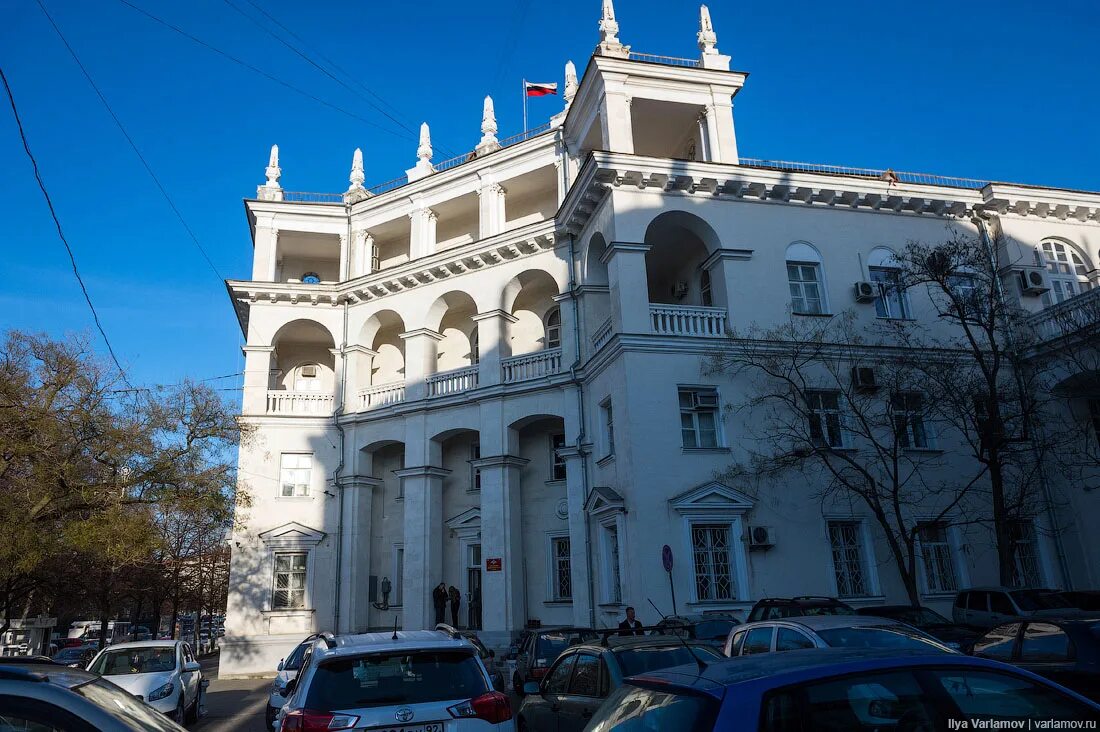 Театр Лавренева Севастополь. Севастополь центр. Здания Севастополя центр. Исторический центр Севастополя. Т д севастополь