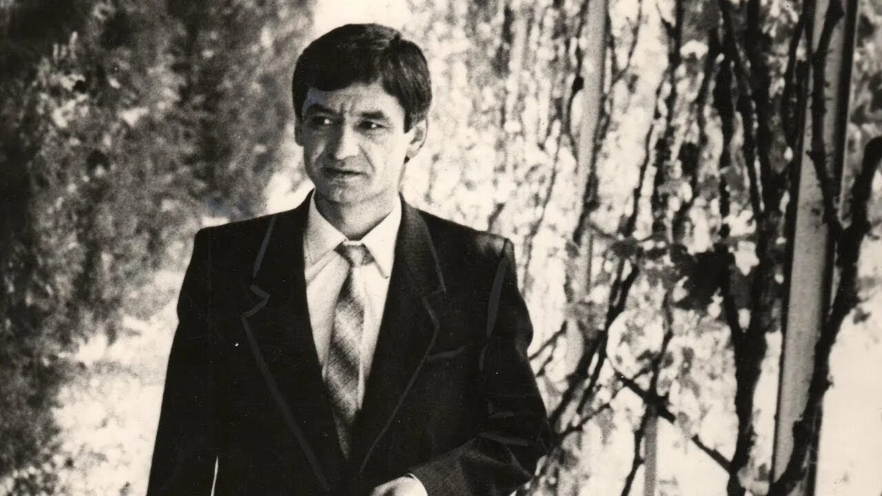 Muhammad yusuf hayoti va ijodi haqida malumot. Мухаммад юсуф. мухаммад юсуф hayoti. муҳаммад юсуф расмлари. мухаммад юсуф кизлархон.