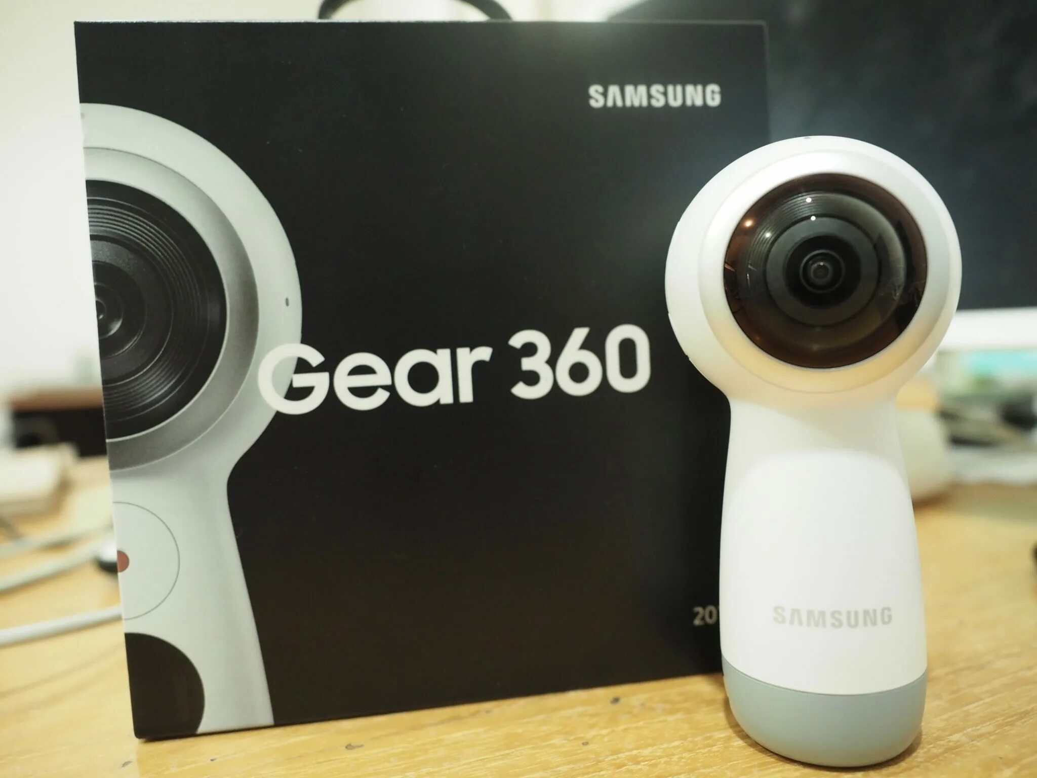 Samsung 360 купить. Samsung Gear 360. Samsung Gear 360 2017. Samsung Gear 360 rith01. Gear 360 Samsung для спорта.