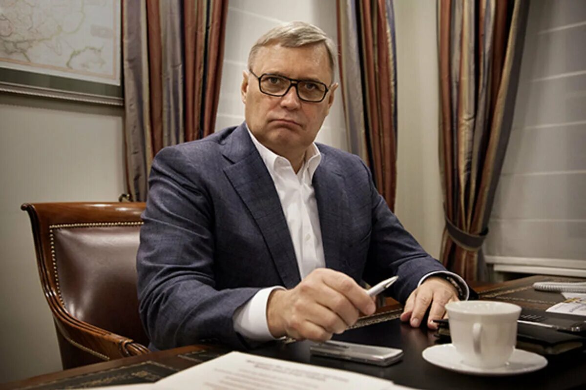 Где живут премьер министры. Где живут премьер министры. Премьер-министр великобритании на даунинг стрит. Где живут премьер министры. Резиденция бориса джонсона на даунинг стрит.