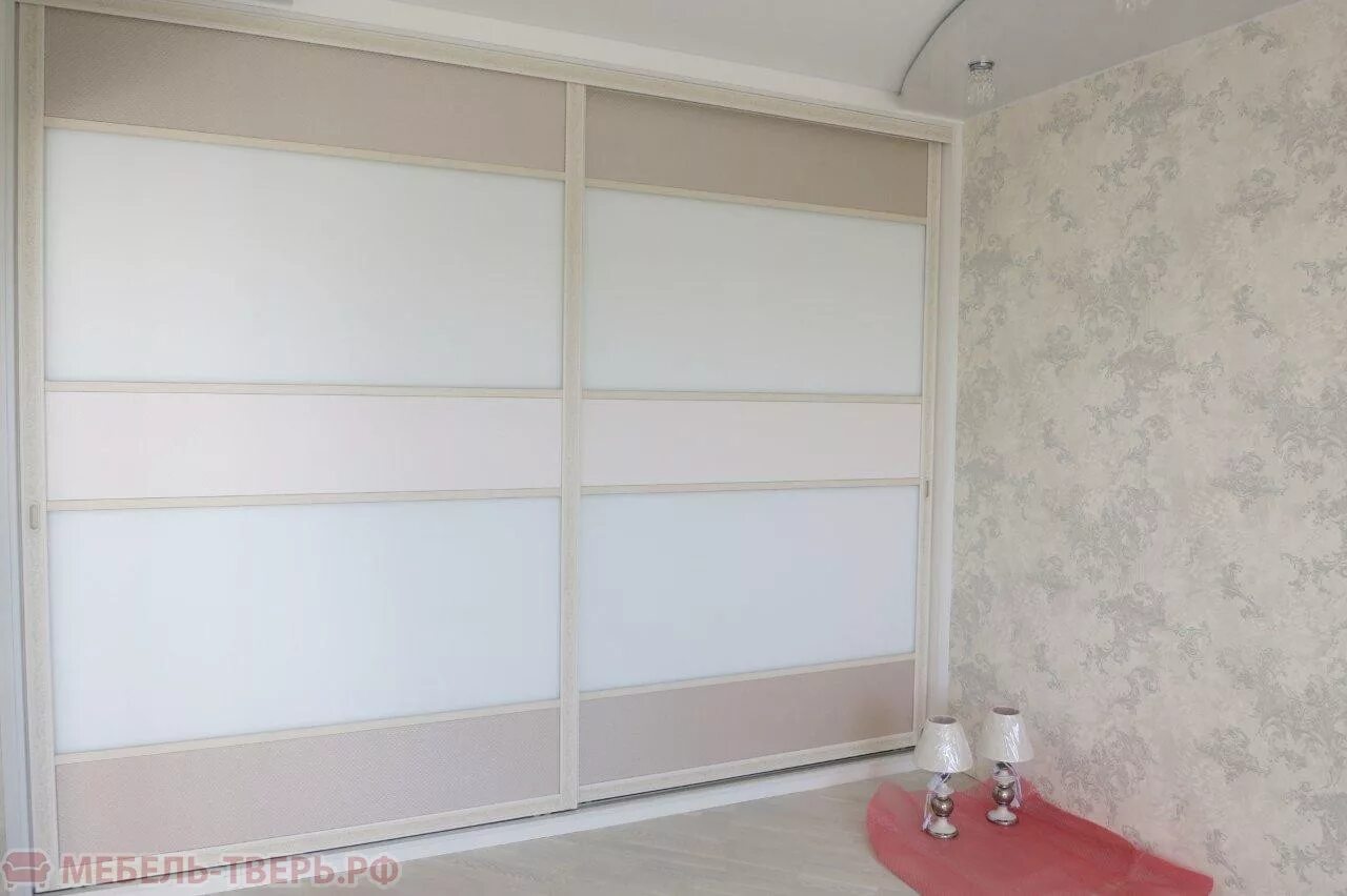 лакобель 1015. Ral 9003 шкаф. шкаф купе фасады лакобель белый. лакобель 9003 в шкафах купе. лакобель 9010.