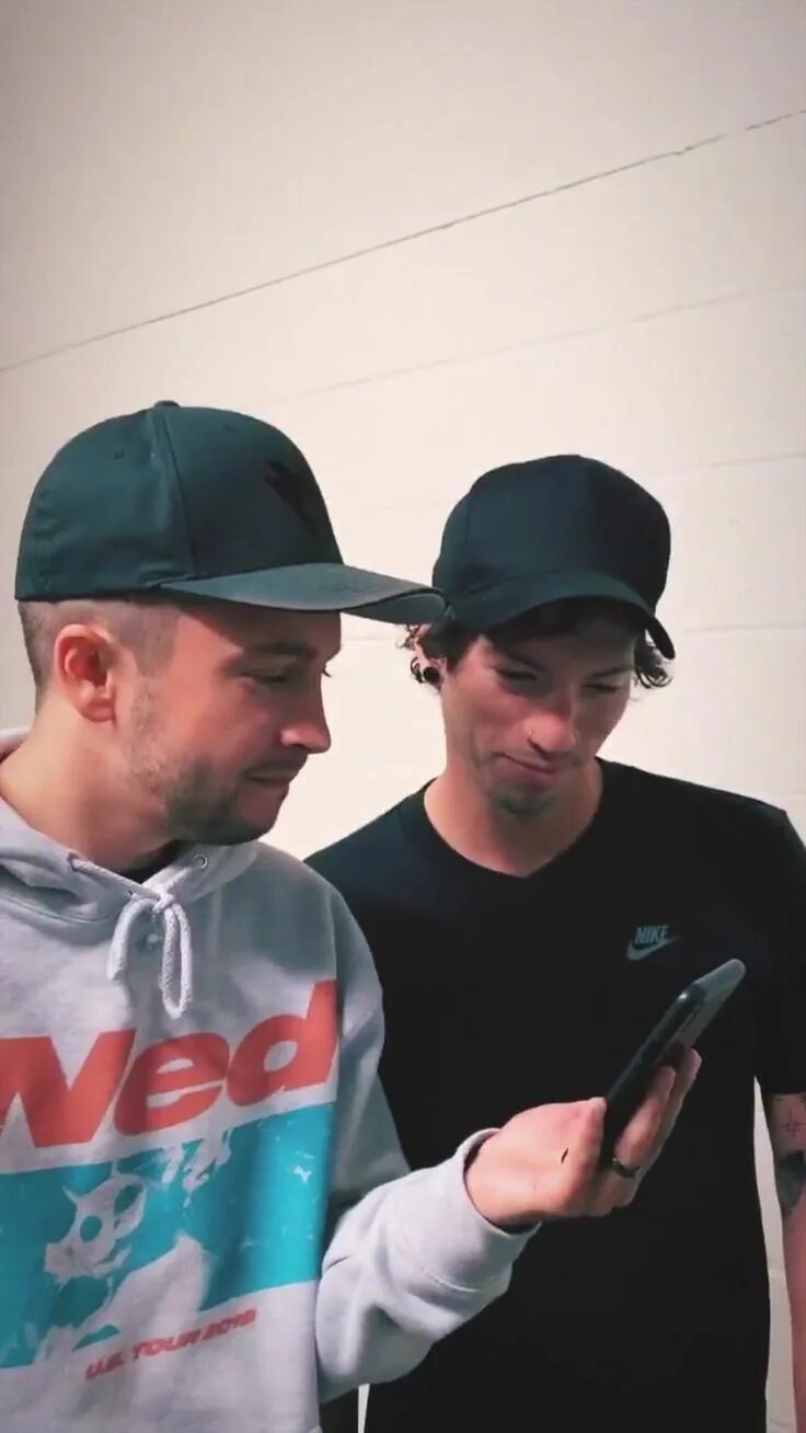 It twenty one. Ned 21 pilots. нэд twenty one pilots. ned twenty one pilots. christmas saves the year twenty one pilots.