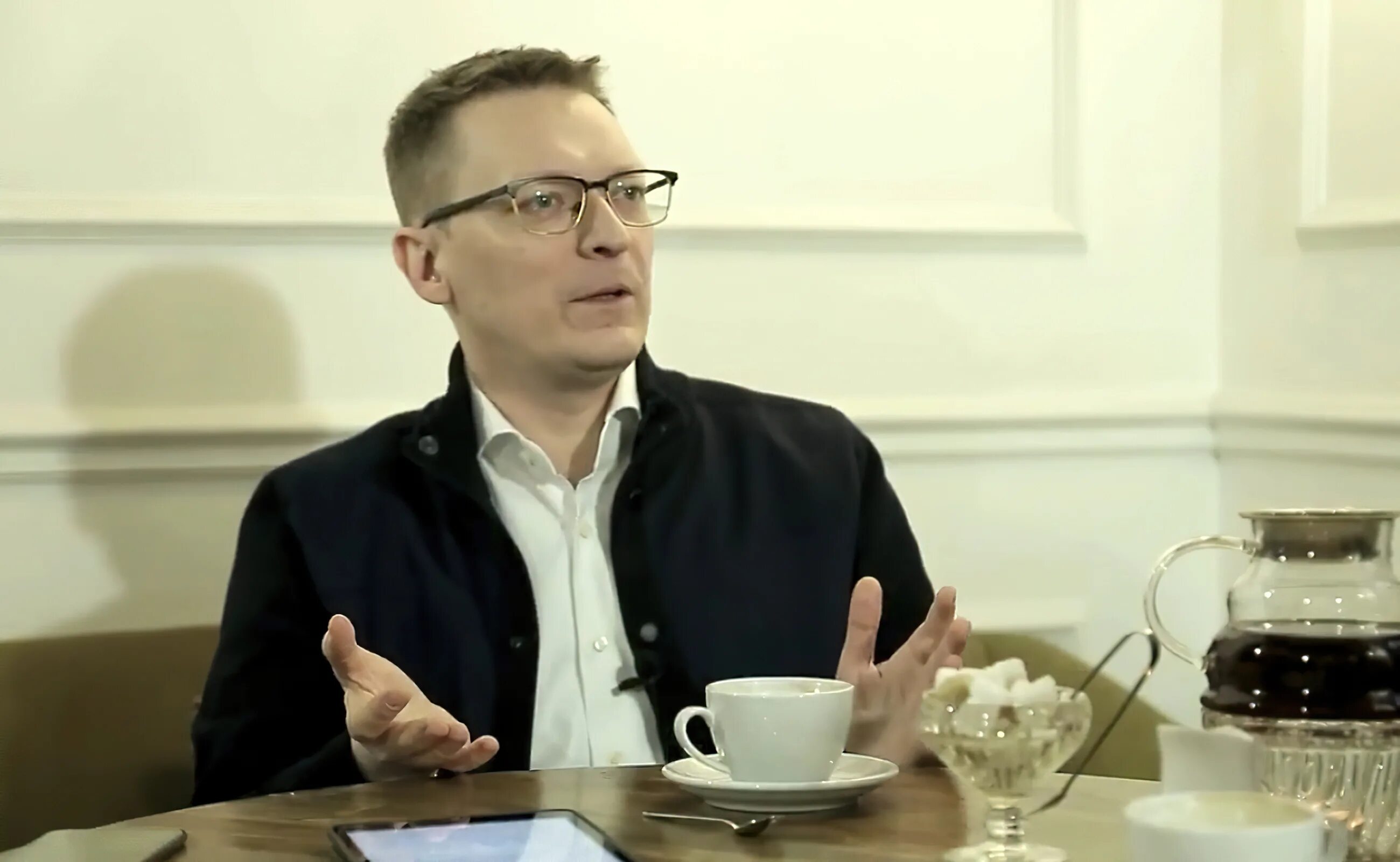 Передача про бизнес. Передача про бизнес. Телепередачи деловые. Передача про бизнес. Передача про аквариумы на дискавери.