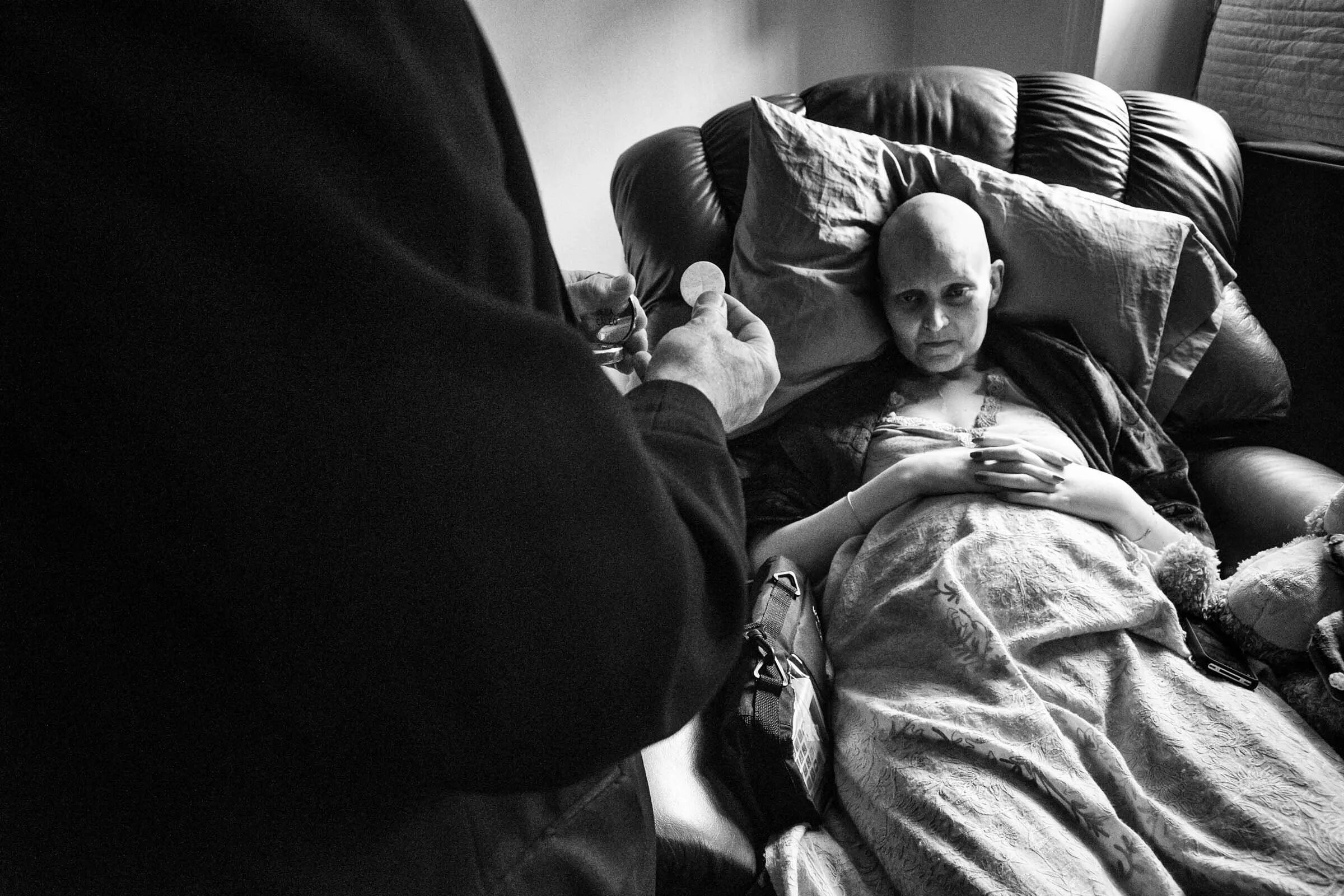 Самый душераздирающий. Фотограф Анджело Мерендино. Умирающие от онкологии. Фотопроект для онкобольных. Трогательное грустное фото.