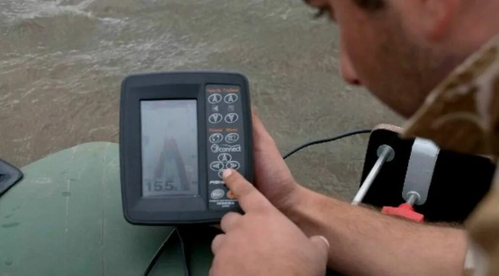 принцип действия эхолота. эхолот для рыбалки с лодки. эхолот для рыбалки с лодки на волге. работа эхолотами рыбалки. работа эхолотами рыбалки.