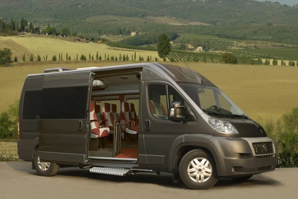 Фиат Дукато минибус. Фиат Дукато пассажирский. Fiat Ducato Комби макси. Fiat Ducato пассажирский минивен.