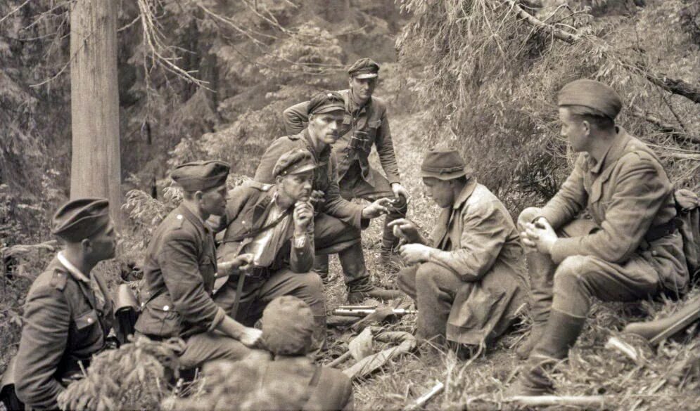 бандеровское подполье. бойцы упа оун 1944. ликвидация оун упа после войны.