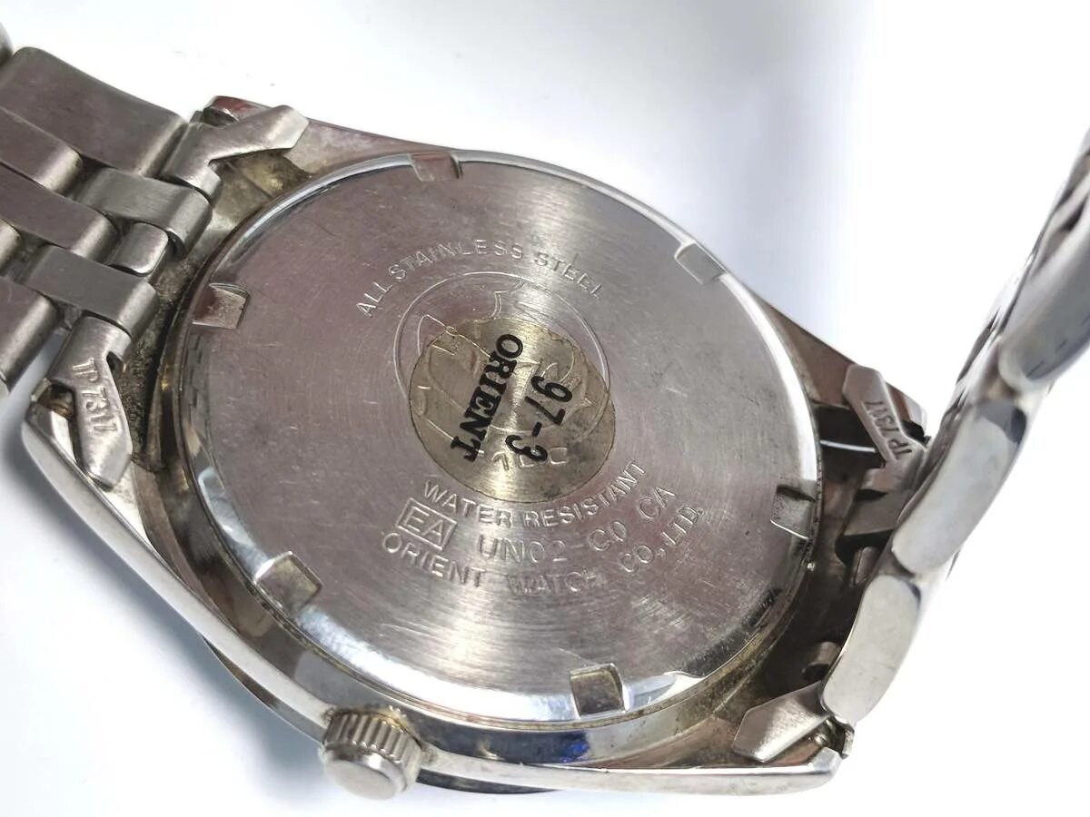 Ориент по номеру. Orient часы kv0301 l. Серийный номер часов ориент. Часы orient cuna7007w. Orient fem5h003w.