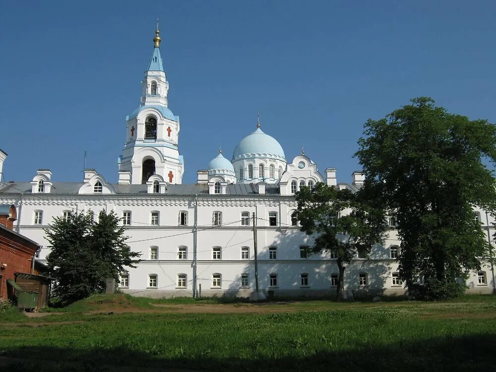 Тур на валаам из спб. Валаамский Спасо-Преображенский монастырь. Центральная усадьба Валаамского монастыря. Лавка подворья Валаамского Спасо-Преображенского монастыря. Ансамбль ма́лого Ивано́вского Го́рнего монасты́ря.