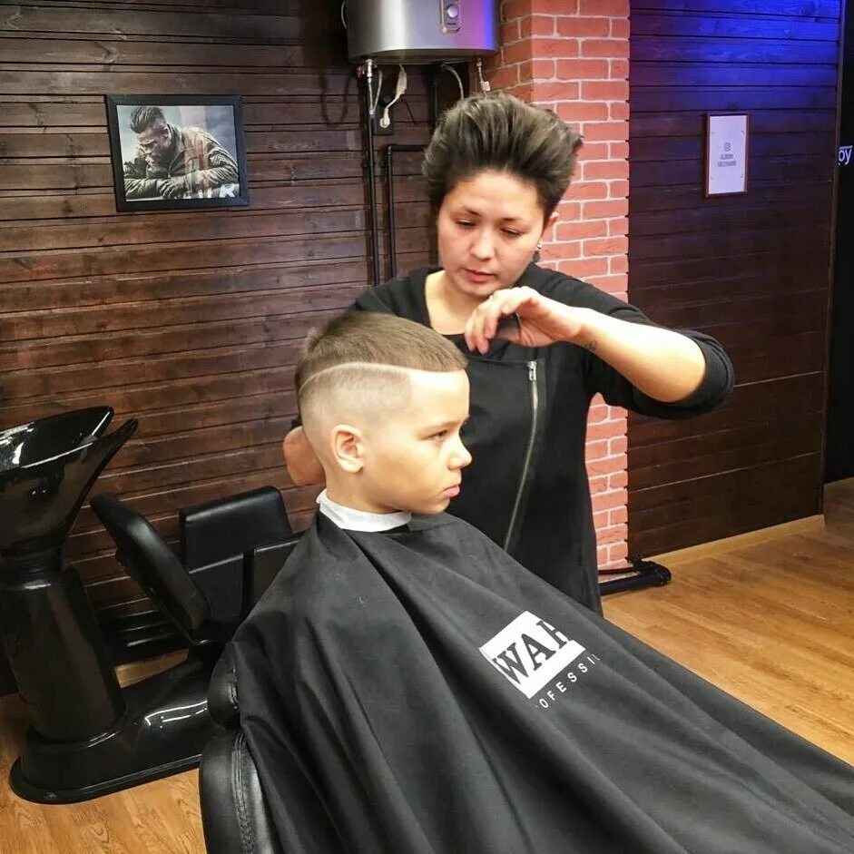 олдбой балашиха советская 42. олдбой салехард. рекламный баннер для барбершопа. олдбой салехард. барбершоп салехард республики 75.