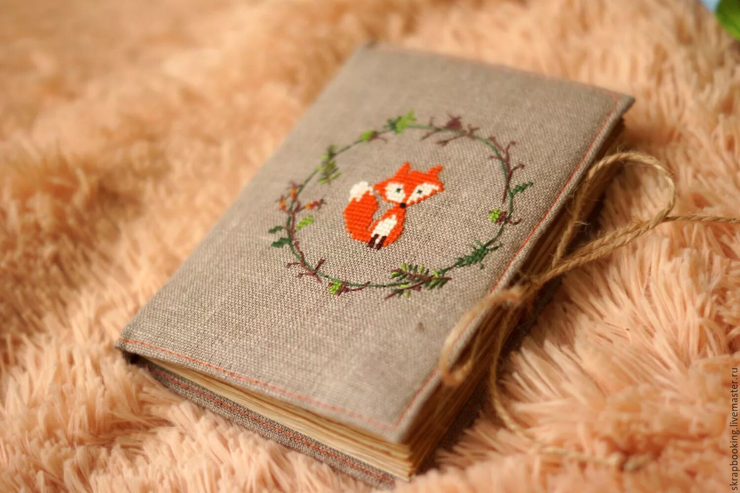 Как вышить книгу