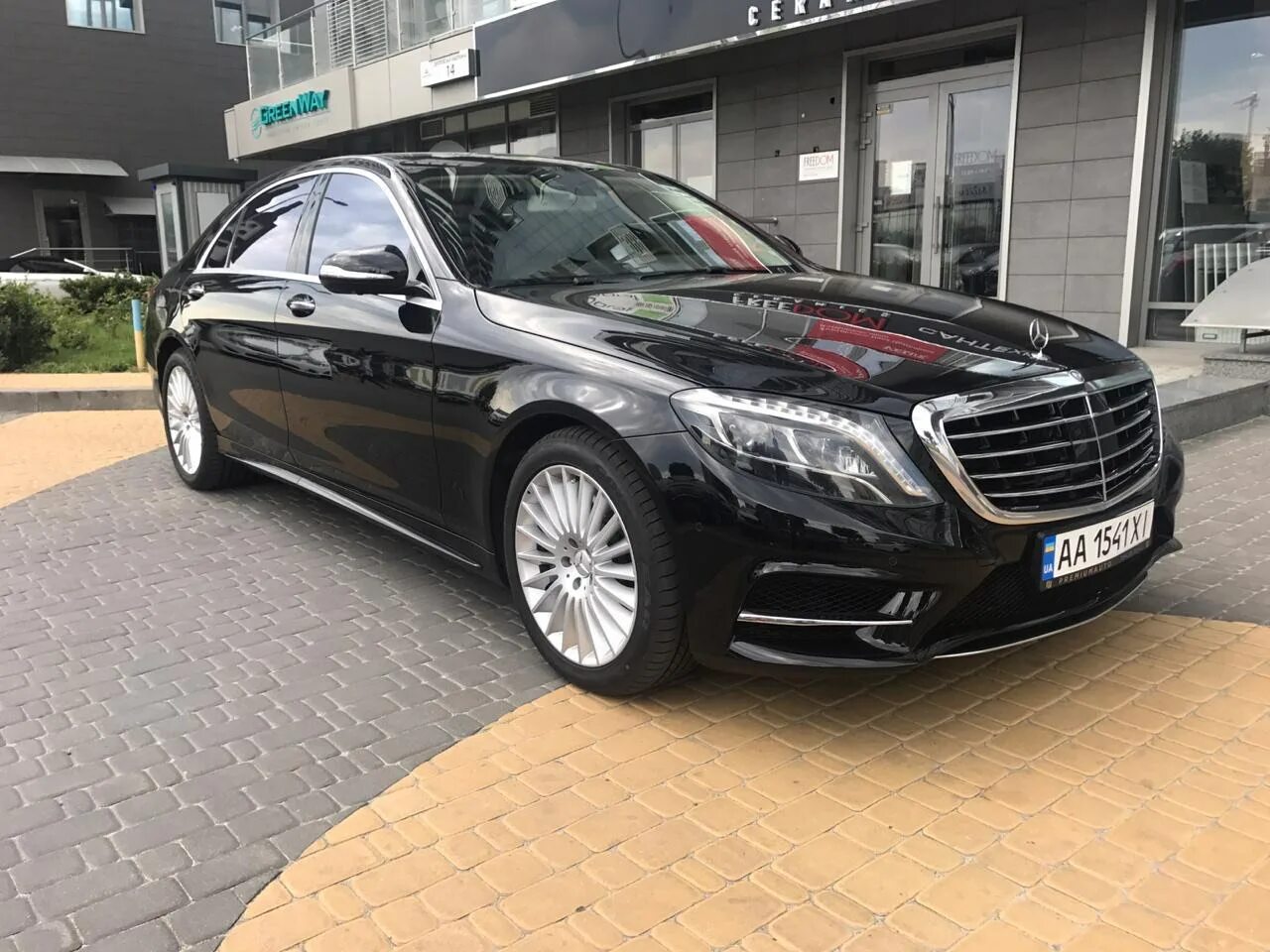 Аренда s класс. Мерседес s500 w222. Mercedes-Benz s class (s500, w222). Мерседес 222 Лонг. Mercedes s class w222.