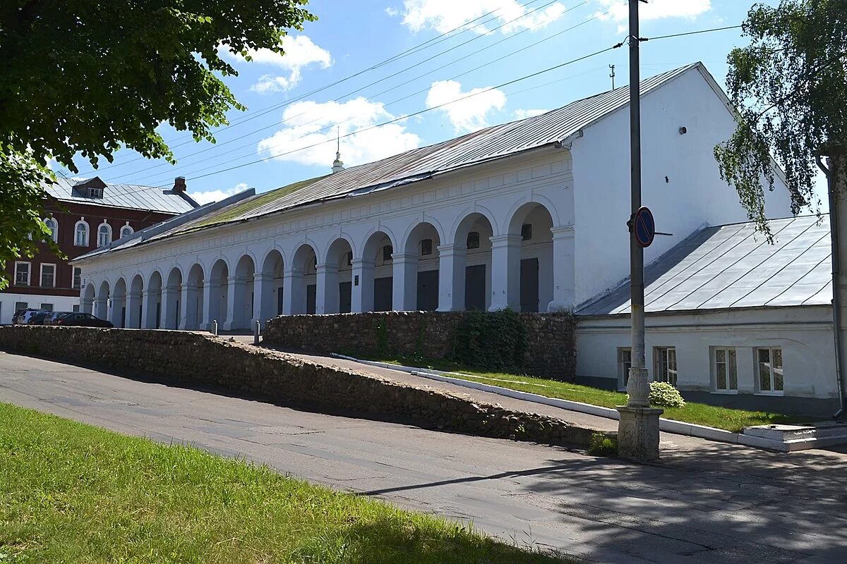 Рядов фото. Малые мучные ряды Кострома. Большие мучные ряды Кострома. Торговые мучные ряды в Костроме. Масляные ряды Кострома.