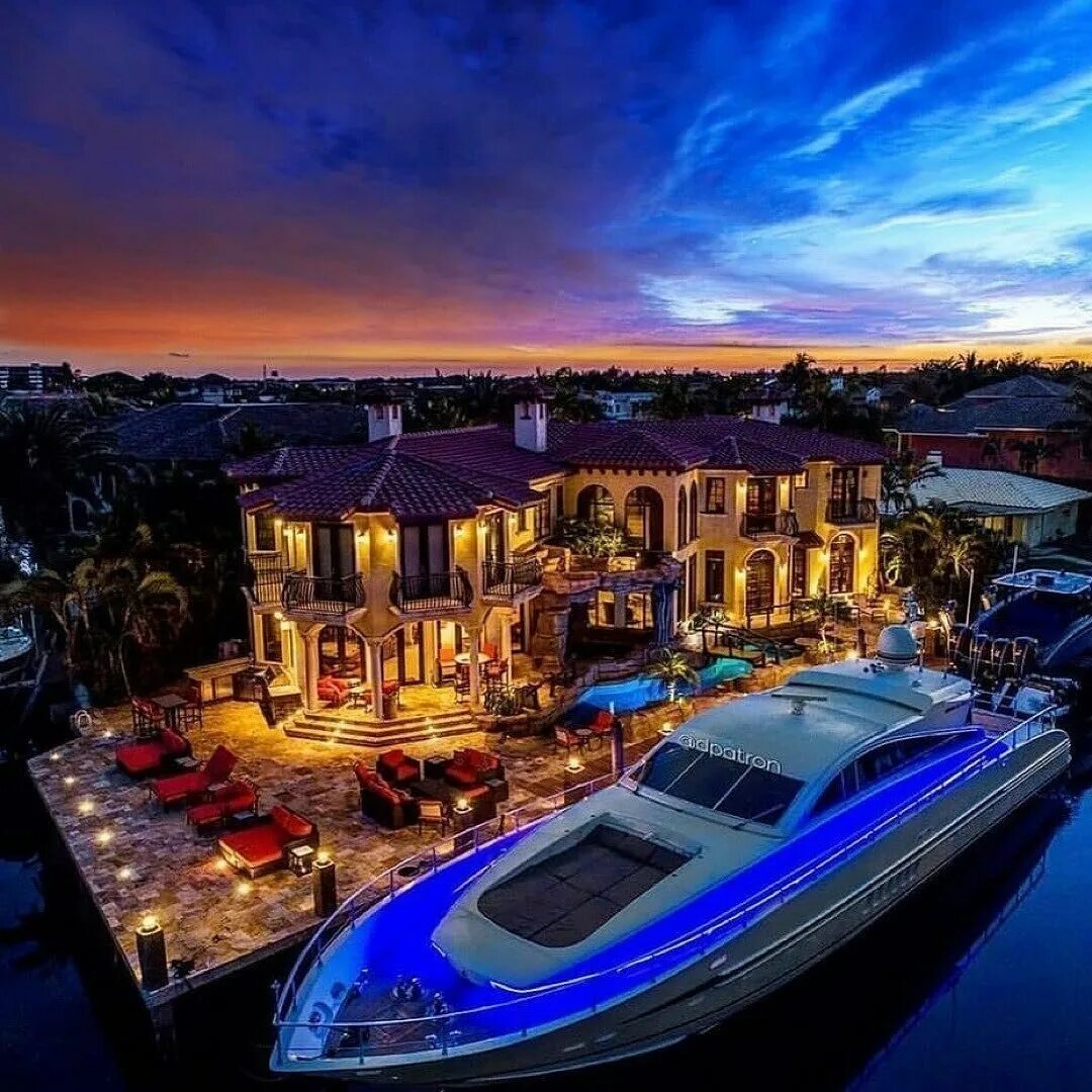 Роскошь. Богатство роллс ройс. Марина путиловская дизайнер интерьеров. Мерседес мазерати. Azimut grande 88.