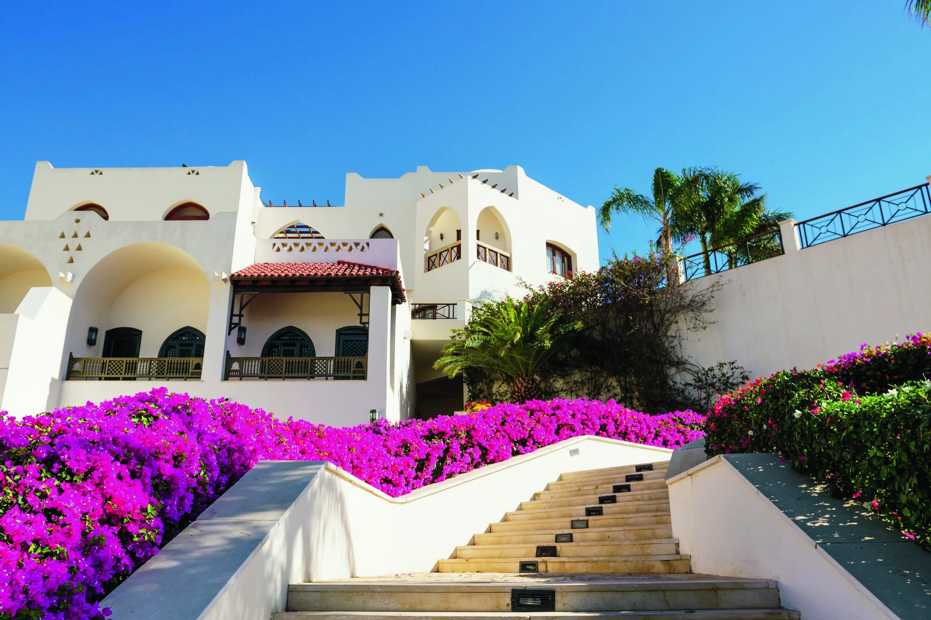 Отели в шарм эль шейхе фото. Отель movenpick resort sharm el sheikh. мовенпик египет шарм. египет movenpick шарм. movenpick resort sharm el sheikh 5 египет.
