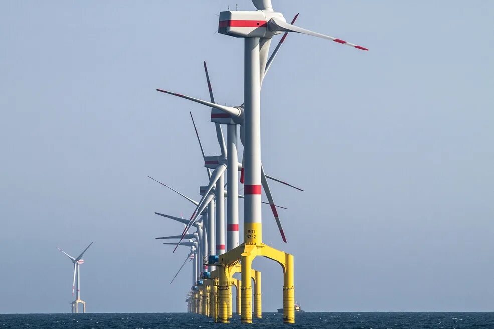 Bard offshore 1. Onshore offshore. Wind Turbine offshore installation. Wind Turbine offshore installation Panorama.