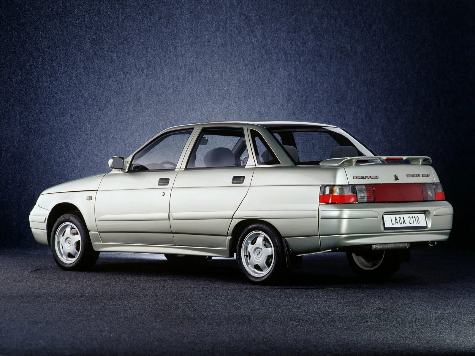 2110 фото. Lada (ВАЗ) 2110. ВАЗ 2110 седан. Lada 110. Жигули ВАЗ 2110.