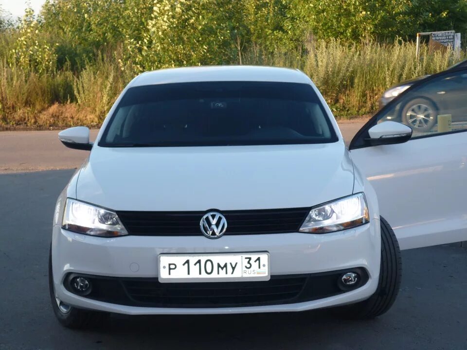 Противотуманные фары джетта 6. Фары VW Jetta 6. Volkswagen Polo 1.4 Turbo led оптика. Jetta 6 с туманками. VW Jetta 6 ПТФ.