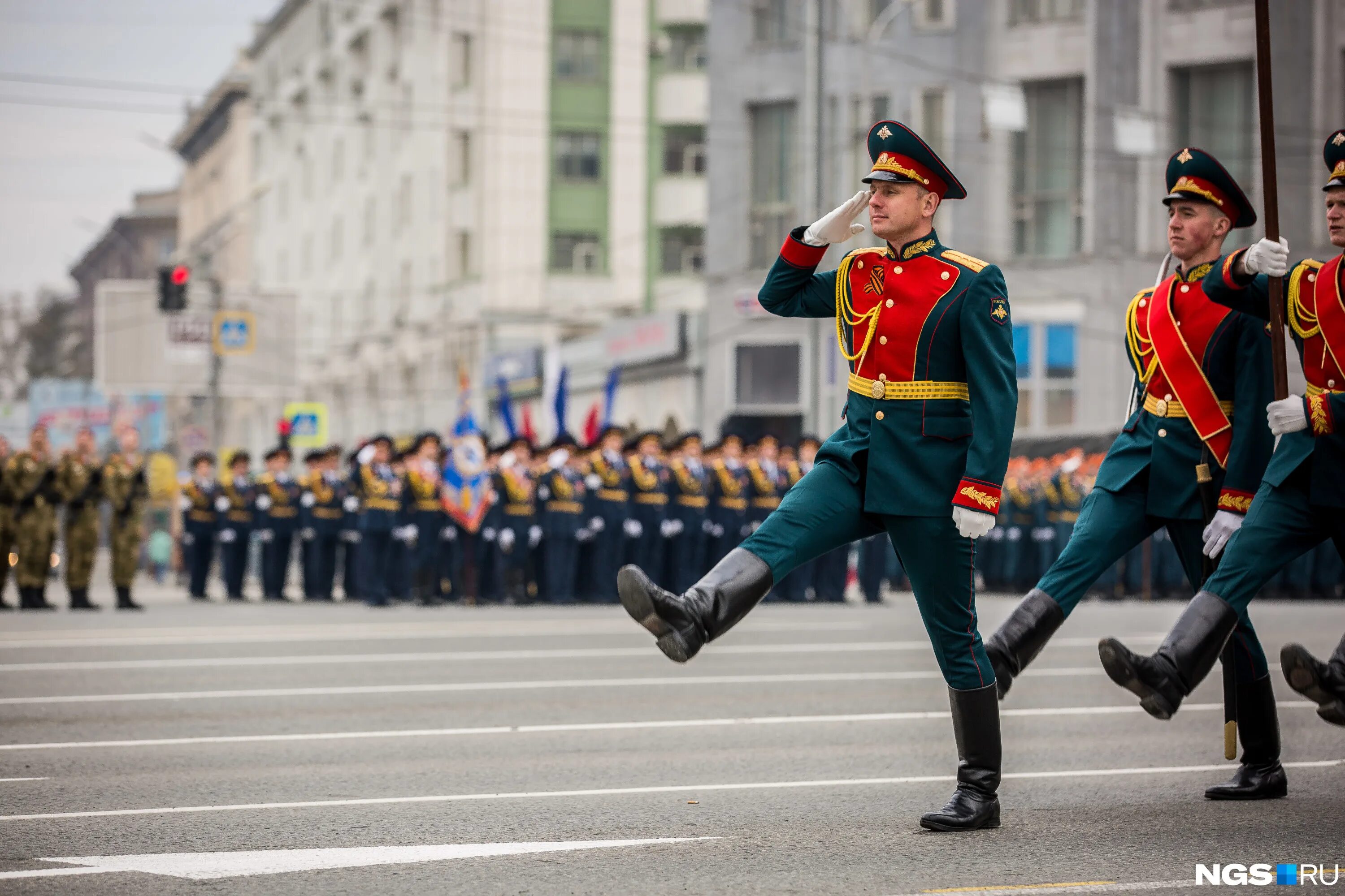 анимация парад победы. парад биографий. парад. парад 9 мая знаменная группа. парад победы 2015 в москве.