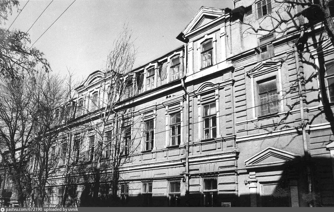 Станиславского 71 ростов. Станиславского 102. типография здание детей. типография 1993. нахичеванский переулок дом для душевнобольных парамонова.