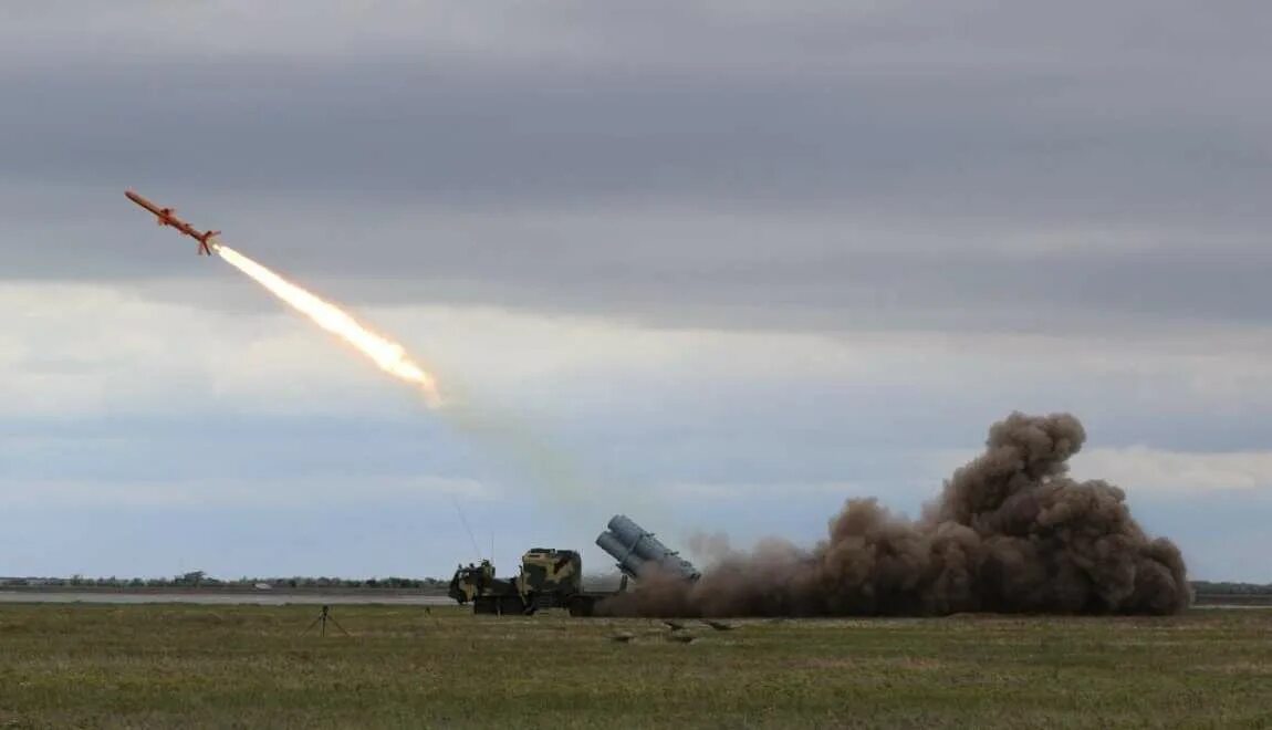 Российские ракеты военные. Огромная ракета Боевая. Российские боевые ракеты. Ракетный удар РФ. Удар по россии со стороны украины сегодня