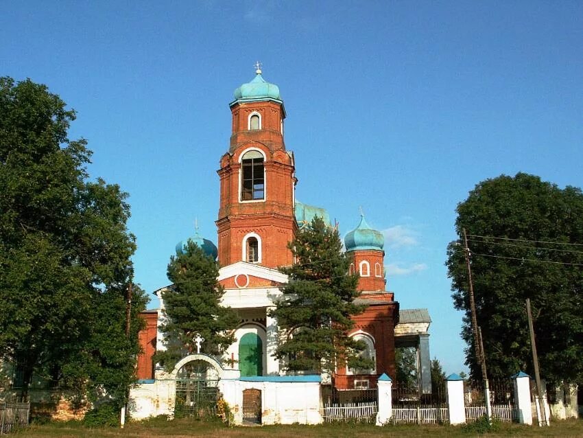 Погода рыбинские буды курской области. Храм Успения Пресвятой Богородицы Рыбинские буды. Курская область Обоянский район Слобода Рыбинские буды. Рыбинские буды Обоянский район Курская область. Храм Успения Пресвятой Богородицы Курск.