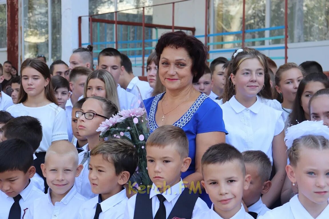 Школа 22 керчь. Школа дубинина керчь. Элжур керчь 5 школа. Школа номер 5 керчь. Школа 23 керчь.