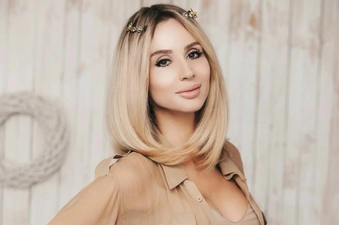 Лобода портрет. Света лобода. Лобода. Света лобода. Лобода.