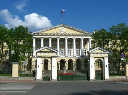Смольный институт благородных девиц архитектор
