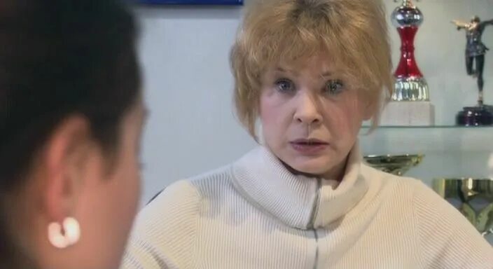 Королева льда фильм. Догилева, татьяна анатольевна. Королева льда фильм 2008. Татьяна догилева в фильме королева льдах. Королева льда фильм 2008.