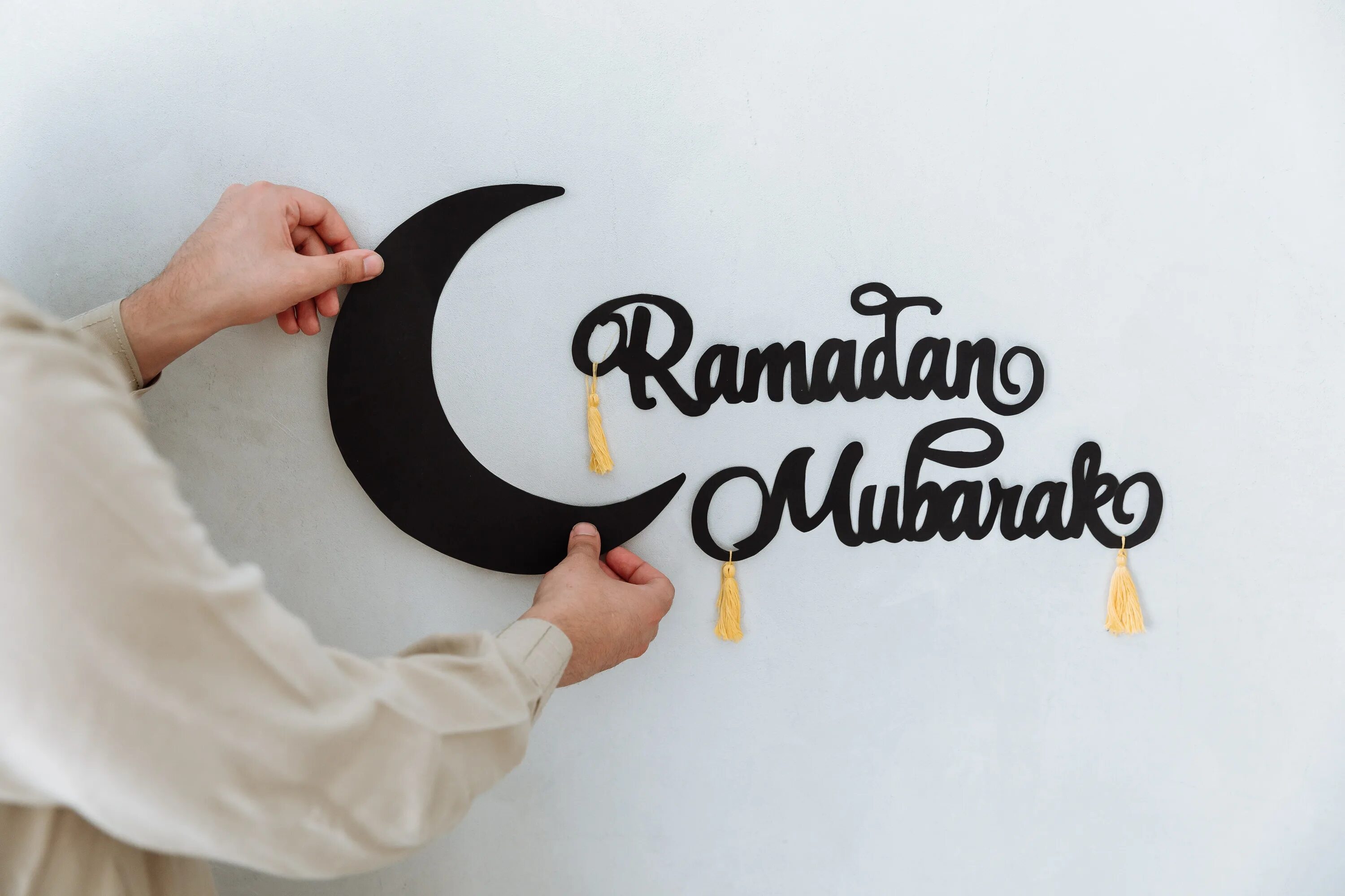 Рамадан 2026 начало. Рамадан 2022. Конец Рамадана. Рамадан мубарак 2023. С началом Священного месяца Рамадан.