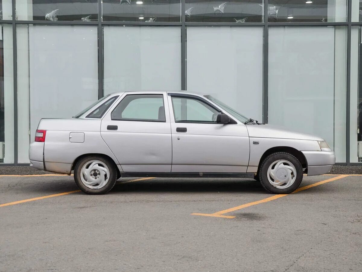 Ваз 2110 фото сбоку. Ваз 2110 сбоку. Ваз 2110 сбоку. Lada 2110 сбоку. Ваз 2110 заводская.