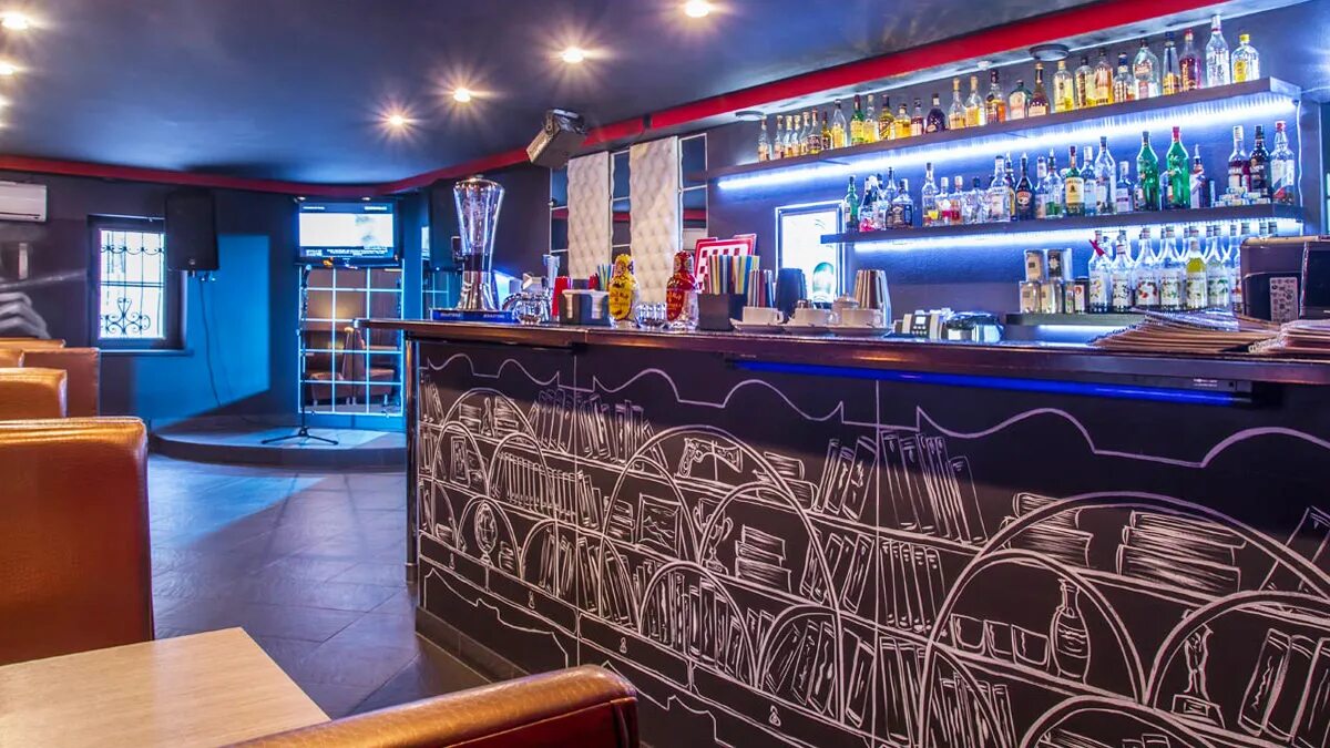 Queen 46 bar чебоксары. Кадыкова 5 чебоксары кафе империя банкетный зал. Бар ч. Карла маркса 51 чебоксары. 1935 бар чебоксары.