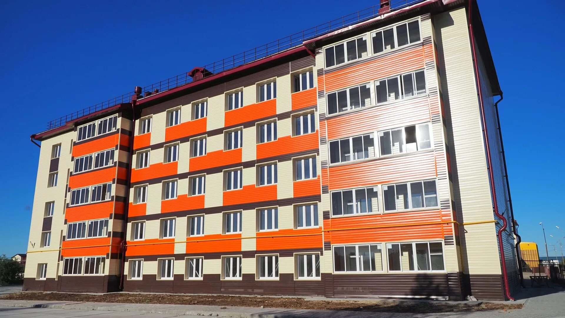 Программа переселения ноябрьск. Программы переселения граждан из аварийного жилищного фонда. Новые дома. Новый быт 4 кострома. Лабытнанги город семи лиственниц.