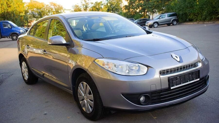 Рено флюенс 2012 купить. Рено Флюенс 2012. Renault Fluence 1,6. Рено Флюенс 2012 1.6. Рено Флюенс 1 2012.