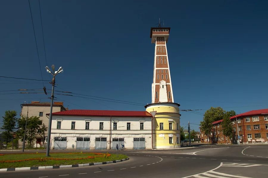 Пожарная каланча Рыбинск. Пожарная каланча город Рыбинск. Старая пожарная каланча Рыбинск. Рыбинская каланча Рыбинск. Высота пожарной каланчи