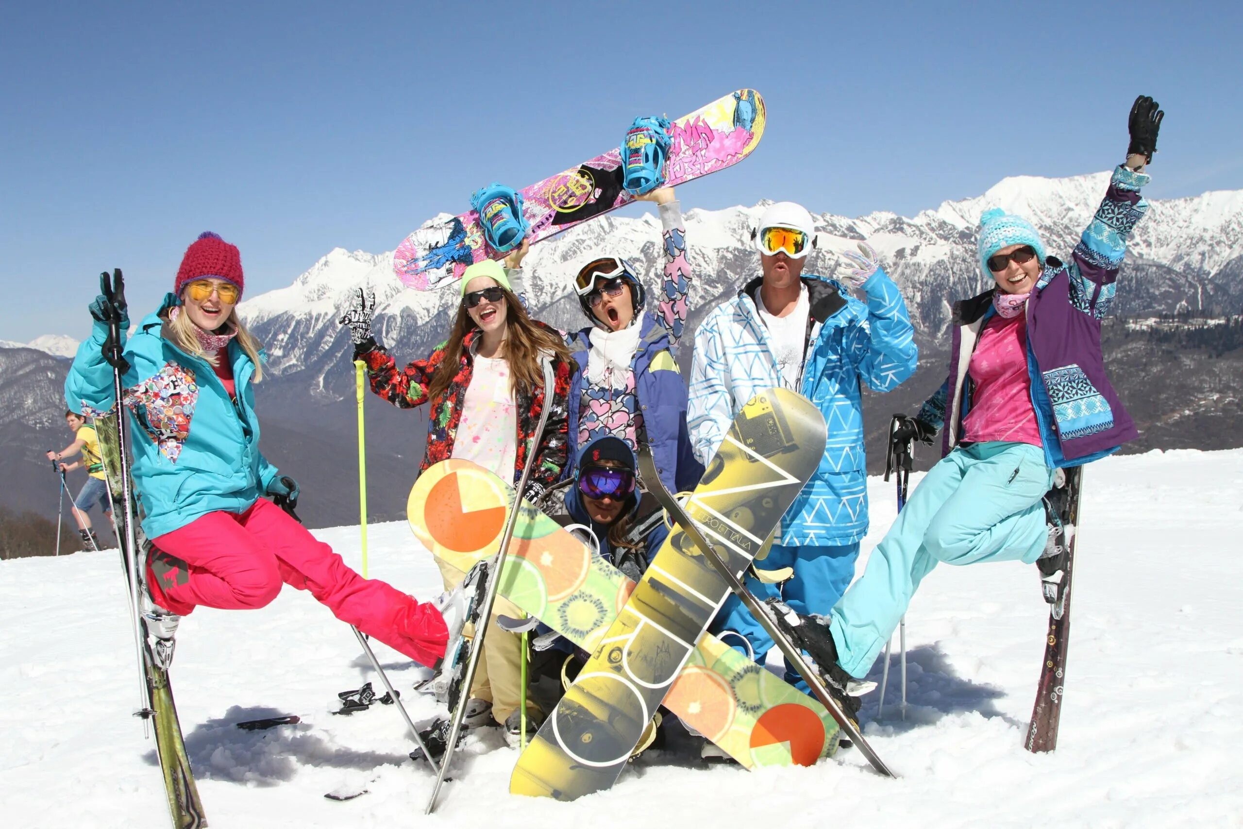 Используя сайт горнолыжного курорта снежок компания. Горные лыжи Сочи красная Поляна.