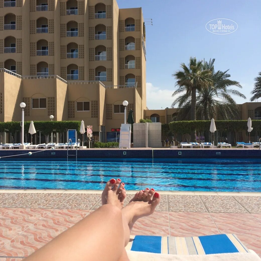 Аль хамра отель. Al Hamra Village Hotel рас-Аль-Хайма. Аль ХАМРА 4. Al Hamra Village Hotel 4. ОАЭ отель ал ХАМРА резидент.