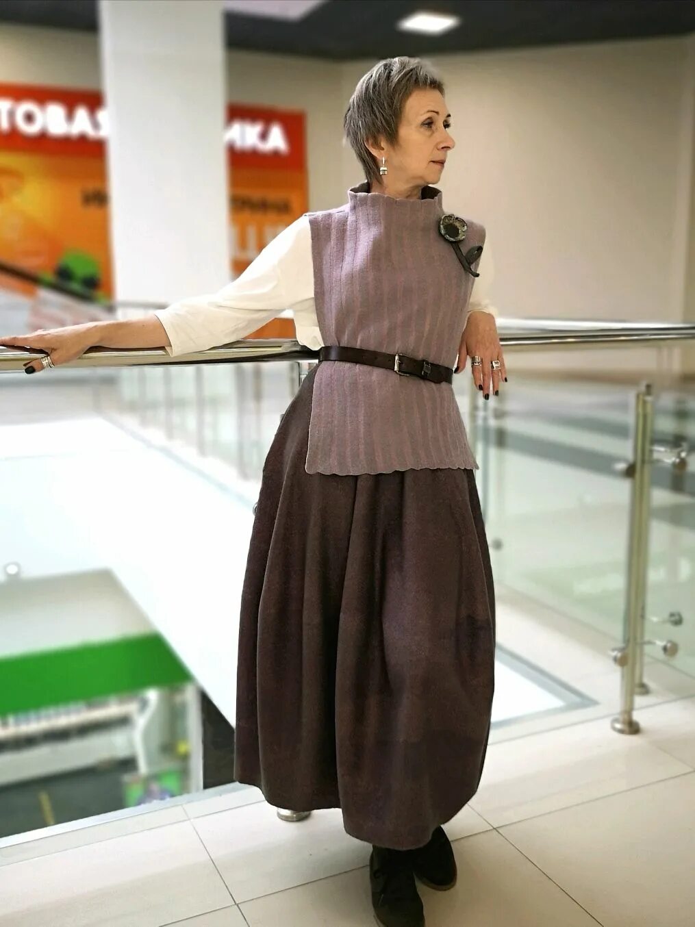 Жилет на завязках. Жилет-манишка длинная женская. Жилет манишка вязаные. Жилет манишка вязаные. Манишка-жилетка женская.